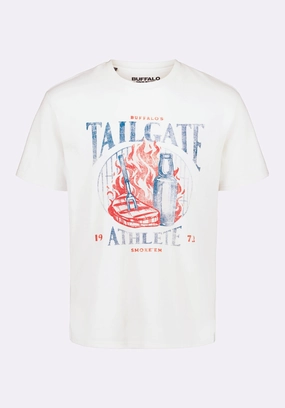 Tapered Cut Tailgate Men's Graphic T-Shirt with BBQ Print, Milk - BM24640