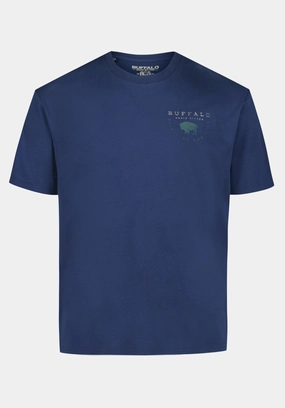 ZipperedPockets Tarek Men's Graphic T-Shirt with Smoke Show Print, Whale - BM24713