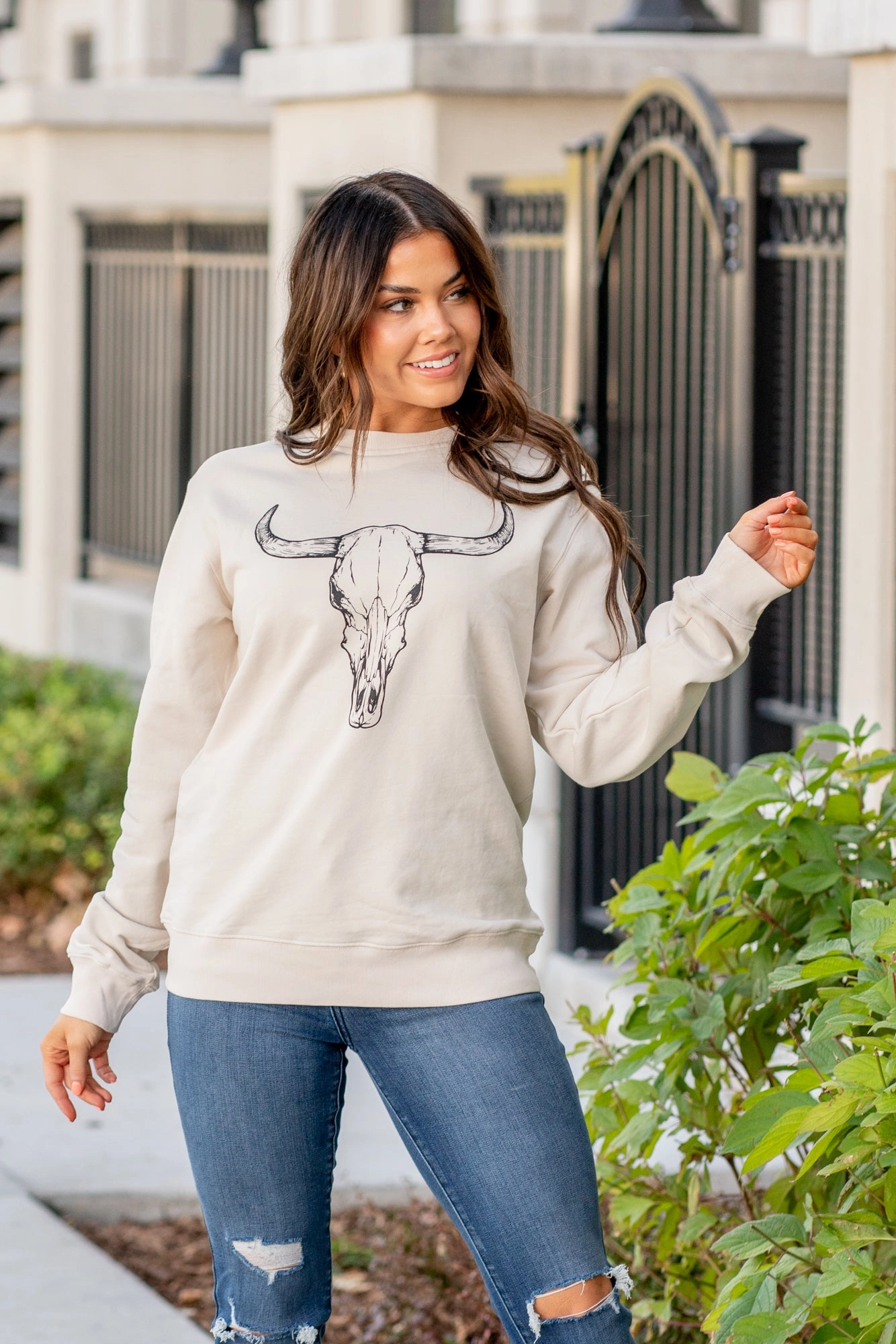 Vintage Longhorn Graphic Cozy Pull Over Sweater Seasonal piece