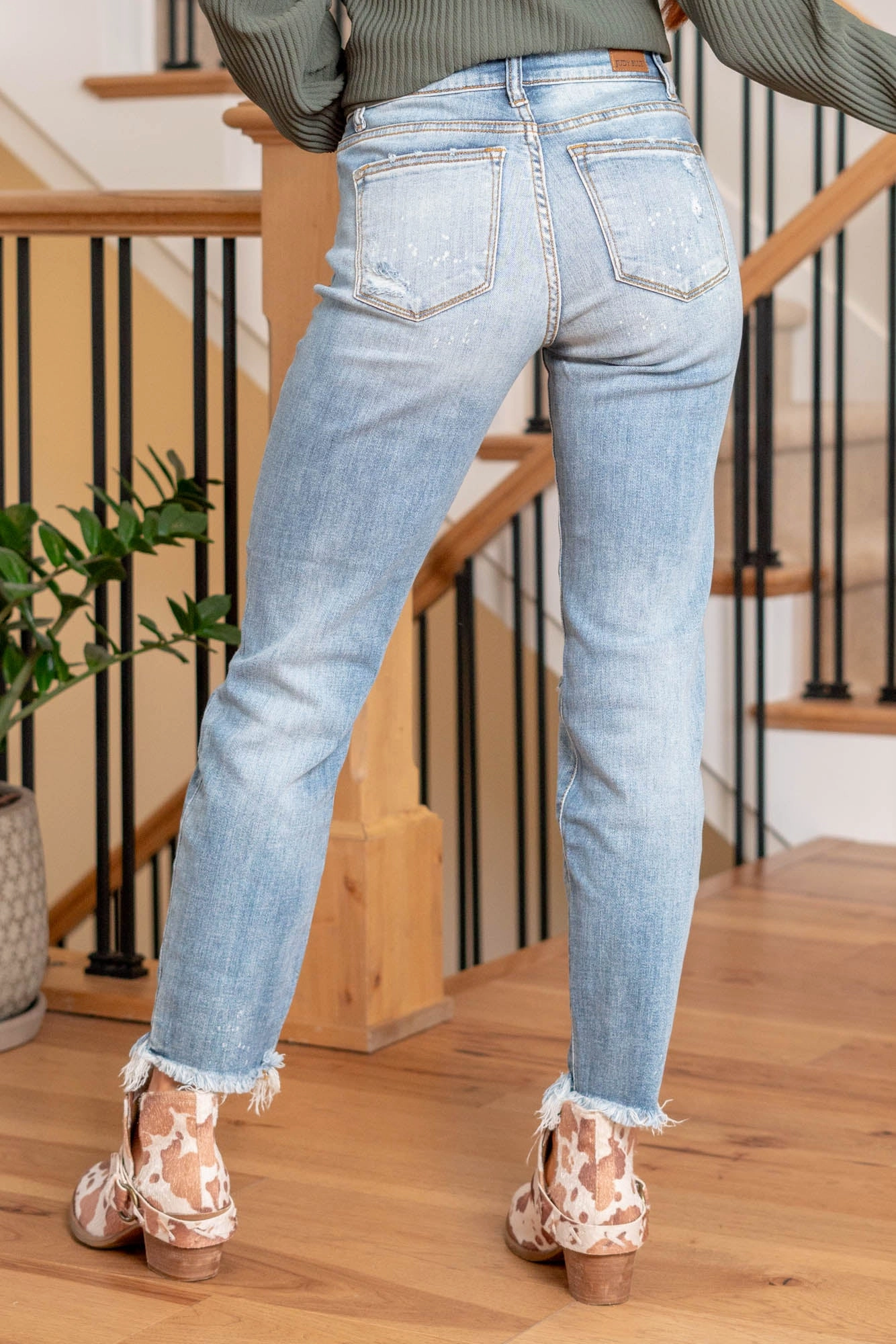No Gap Waist Engineering Plus Size Monroe Mid Rise Ripped Boyfriend Mom Jeans