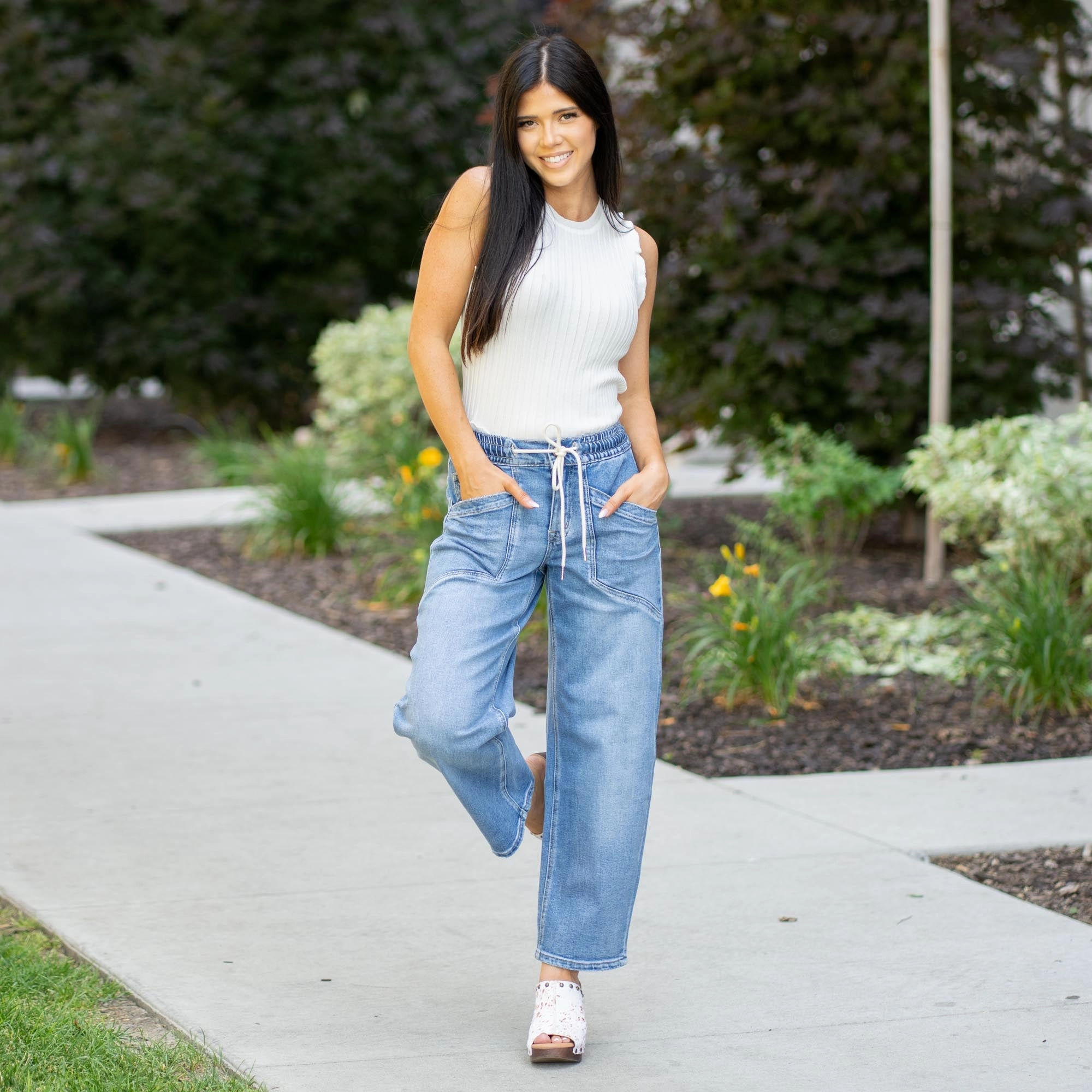 Timeless Fit Upstanding High Rise Elastic Waistband Wide Barrel Fit