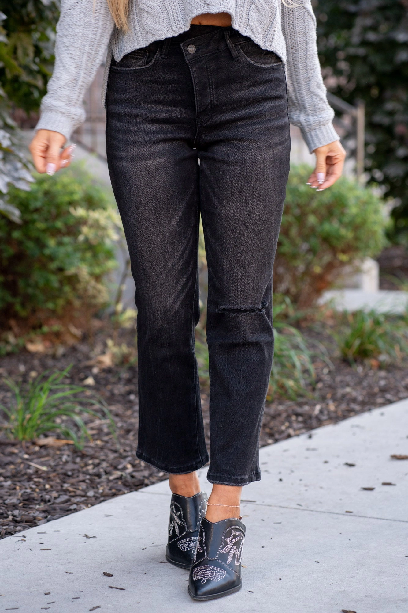 VERVET Well Behaved High Rise Straight Leg Regular & Plus Sizes Jeans Black Wardrobe Fit Casual Smart Casual Unisex Wear