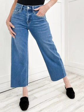 Cool Silhouette Holiday Vibes Work Ready Vervet CATCH FIRE Hi-Rise Super Soft Cropped Slim Wide Jeans