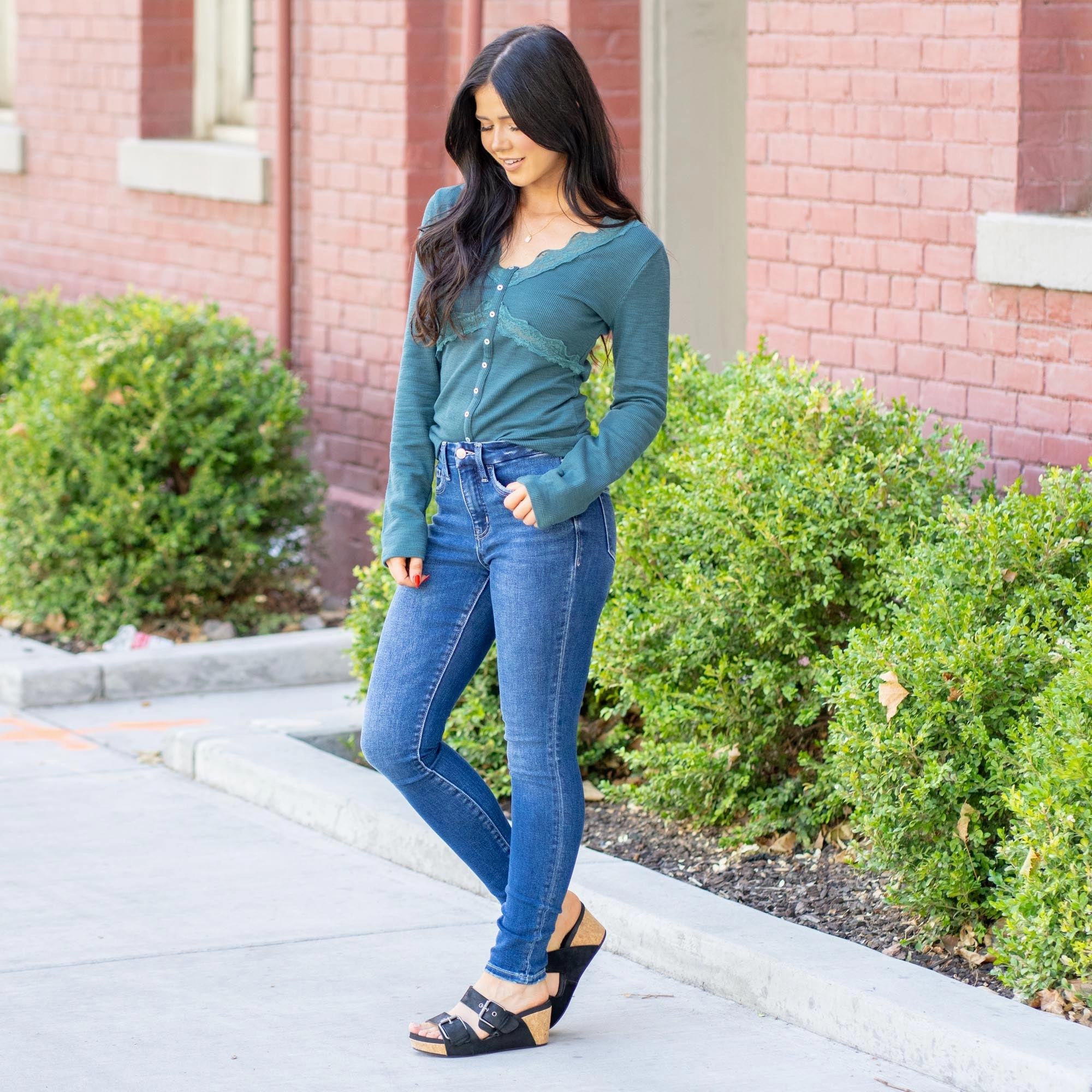 Beach Day Breathable Weekend Getaway Luxury Beach Day VERVET Eulogize Tummy Control High Rise Seamless Wb Skinny Jeans Dark Blue Wash