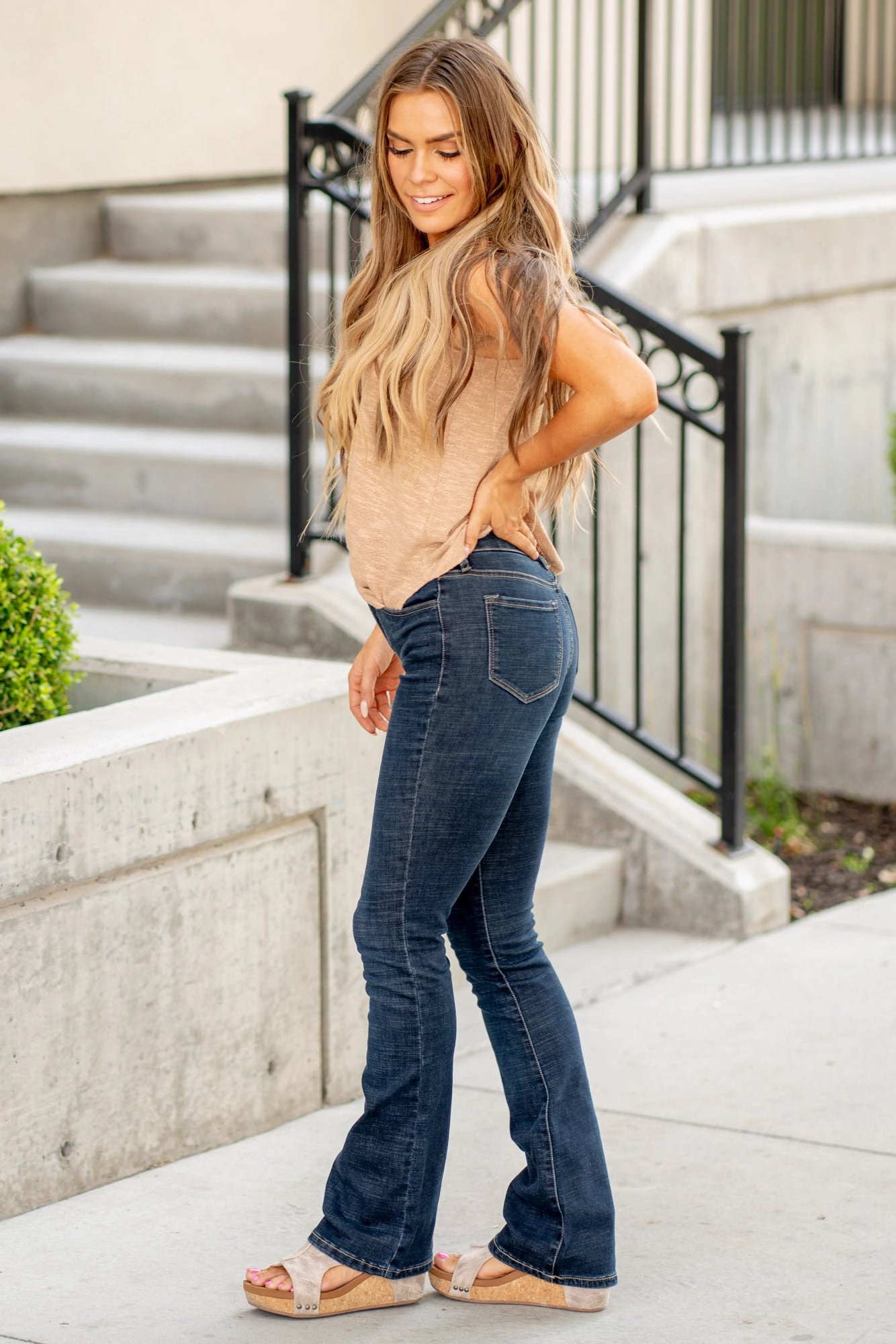 KanCan Avery High Rise Bootcut Jeans Dark Blue Wash Couple Look Lightweight All Season Fabric Weight