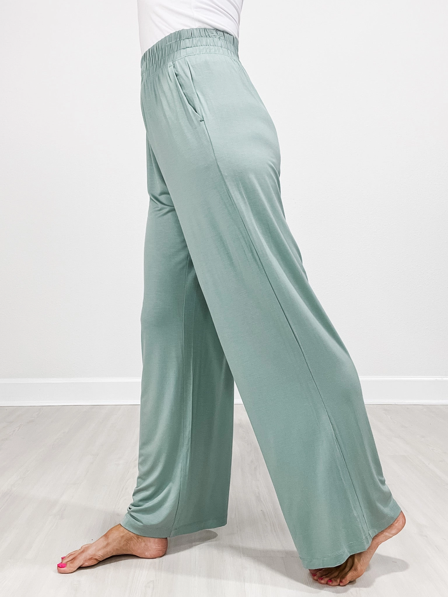 Compact Packability Viscose Elastic Waist Modal Wide Leg Pants