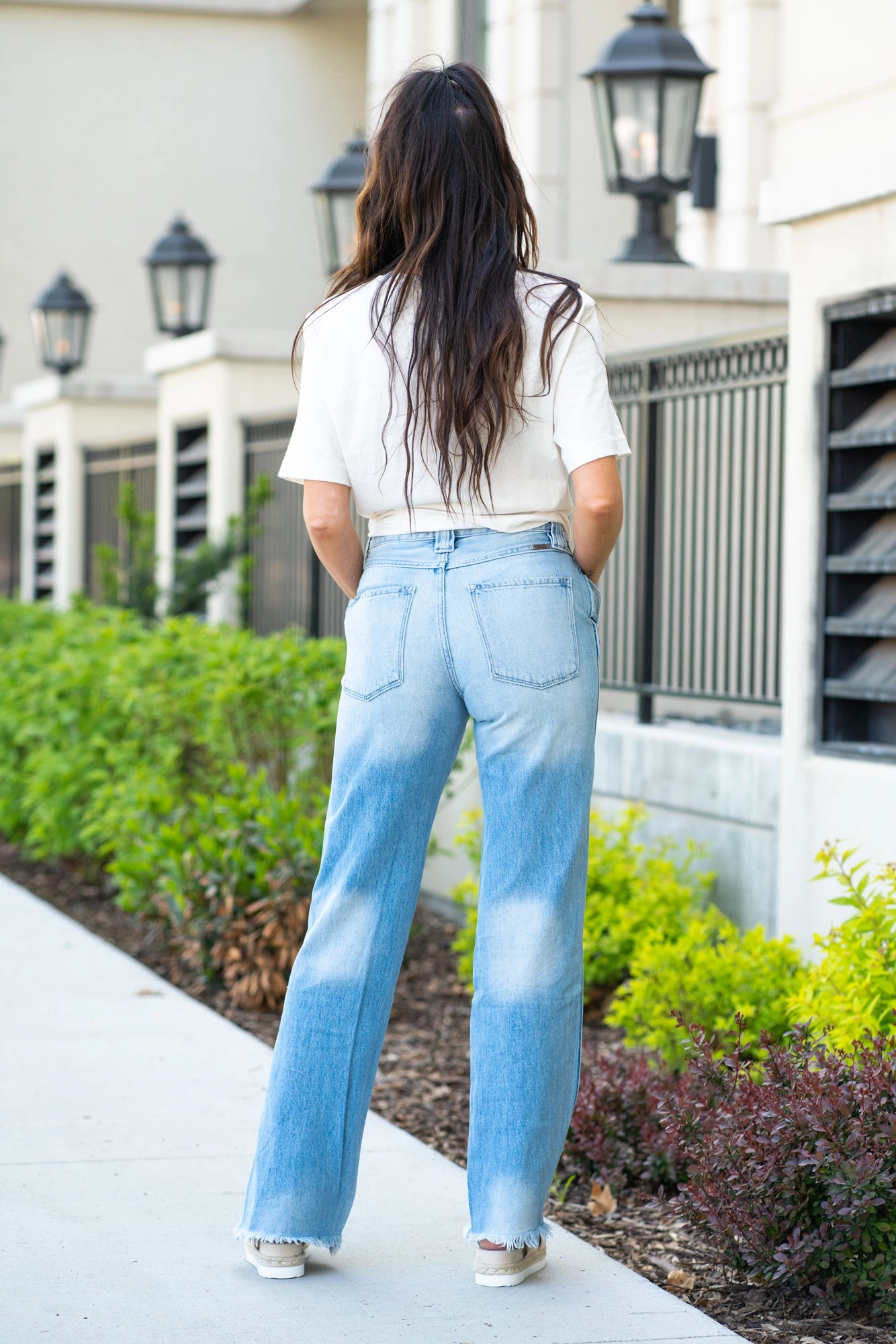 Walk This Way High Rise 90s Flare Fashion Must-Have