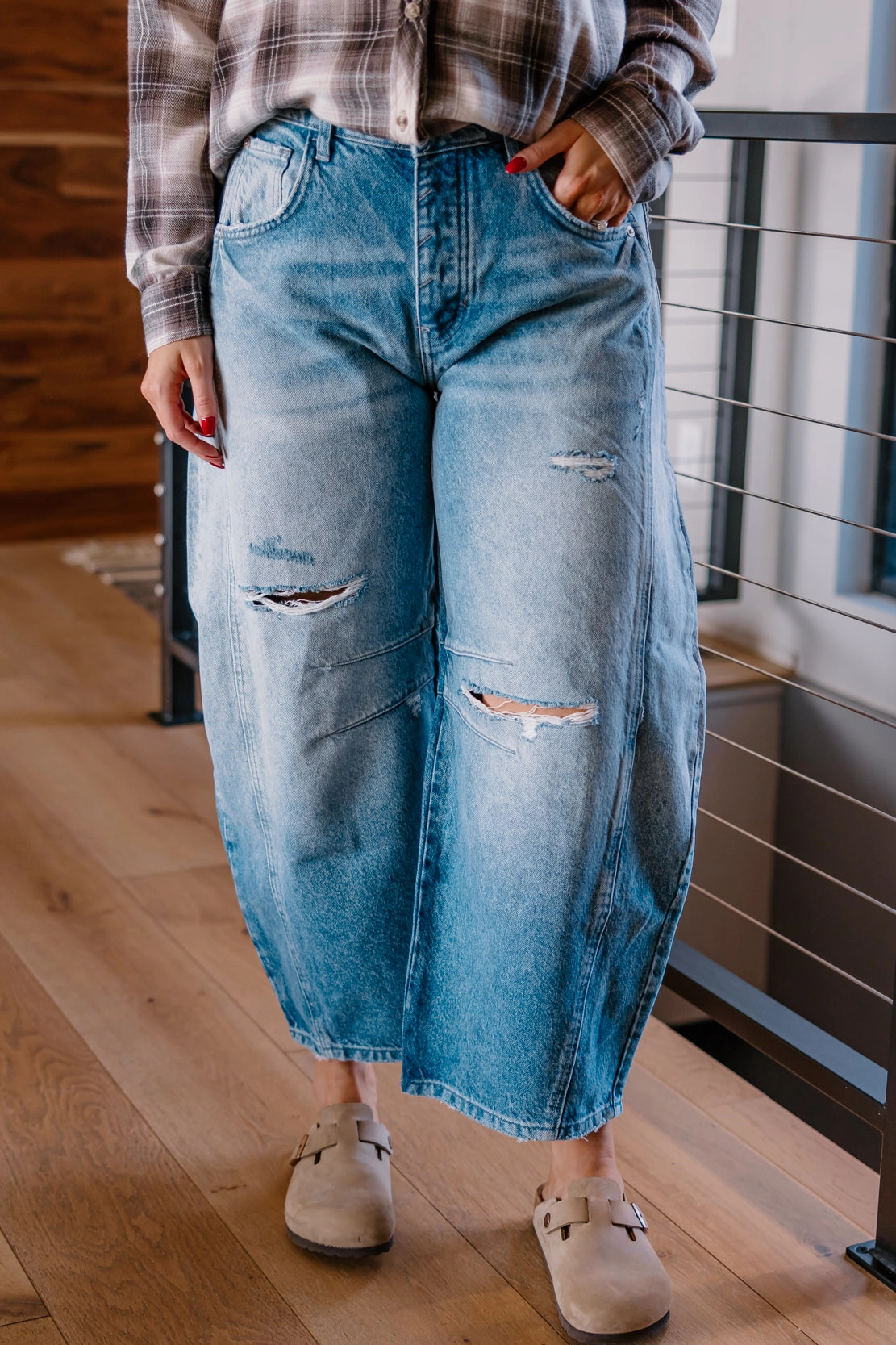 Fashion Lover Classic Wear Modern Minimalist Chic Essentials We The Free Good Luck Mid Rise Barrel Jeans | Barnyard Blue