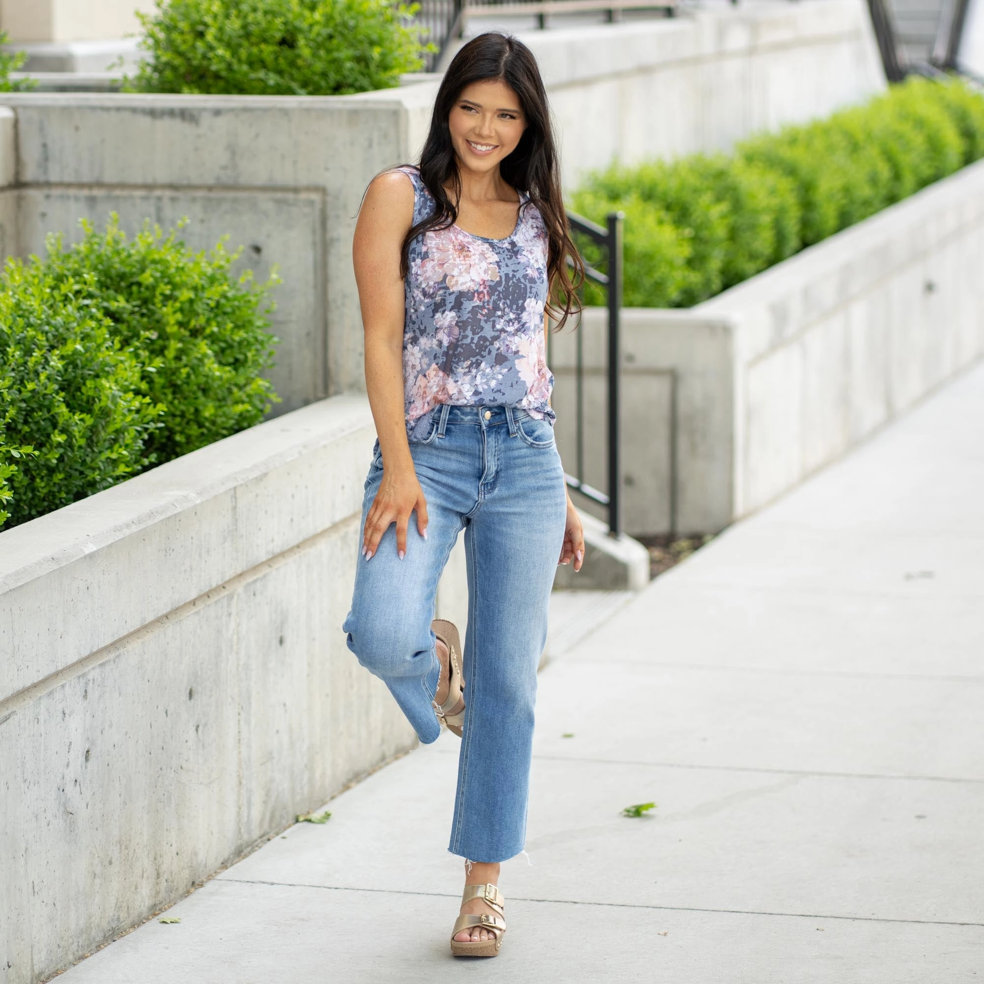 Calm Aesthetic Tear Resistant Denim Well-Balanced High Rise Raw Hem Crop Slim Wide Leg