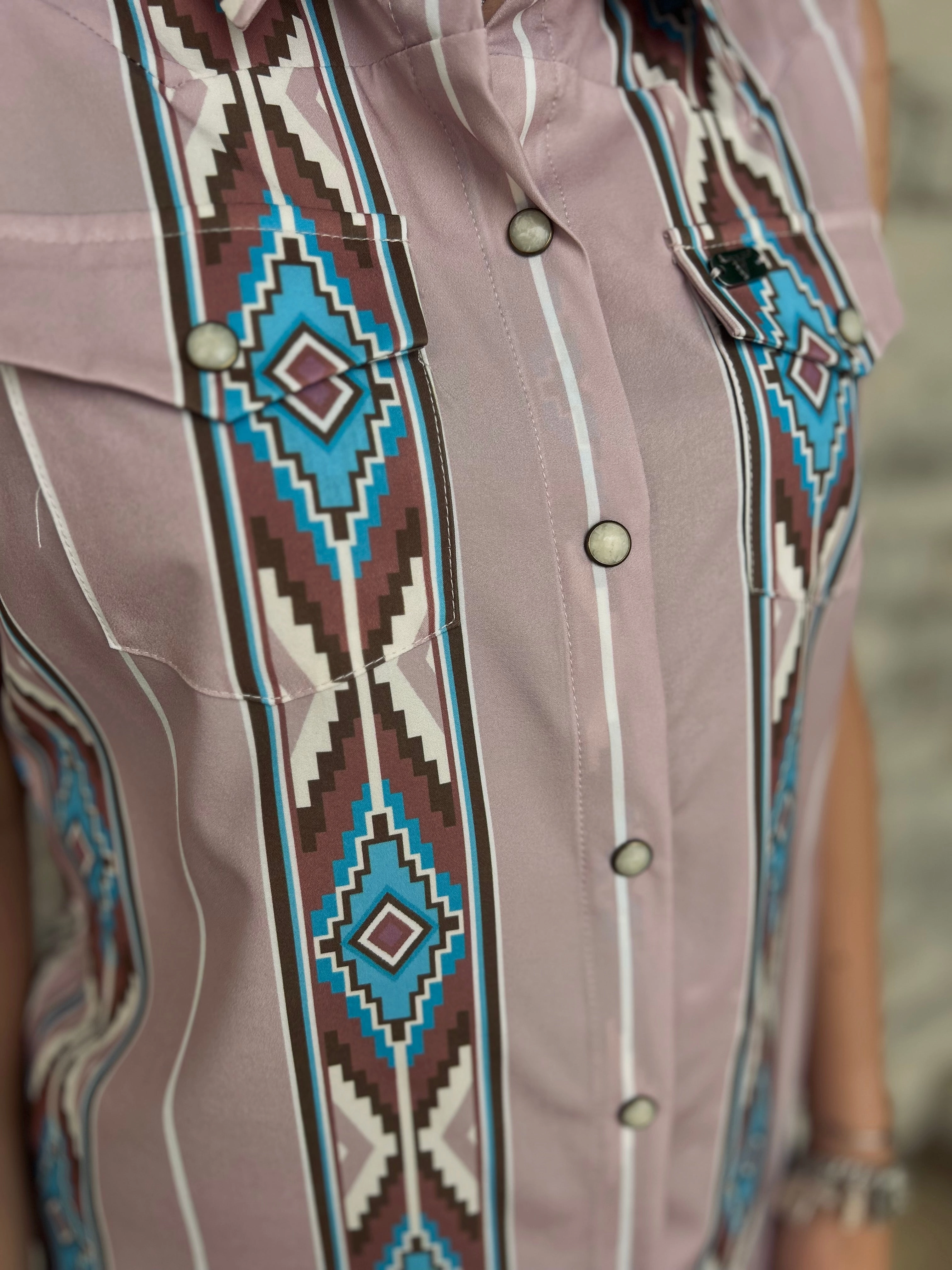 L&B Mauve Retro 90's Pearl Snap Sleeveless Top Casual dress RelaxedSilhouette